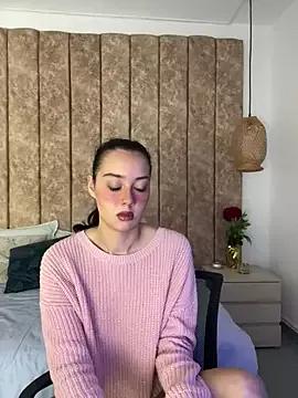 Tessaa_ from StripChat is Freechat