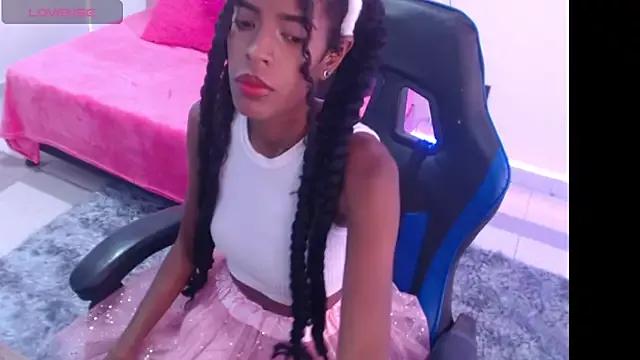 thianahorny from StripChat is Freechat