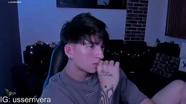 Thomass_clark from StripChat is Freechat