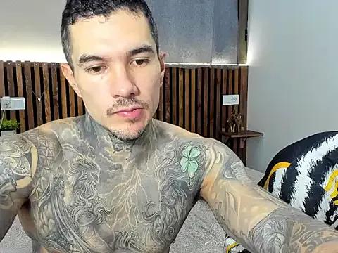 Photos of ThomasYMason from StripChat is Freechat