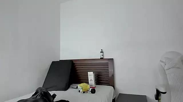 tifanymonroe from StripChat is Freechat