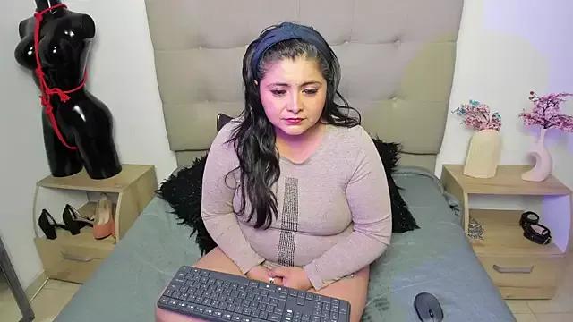 Customizable and immersive: Energize your taste buds and checkout our delicious choice of amateur cams liveshows with excited livestreamers getting their sweet physiques pounded with their beloved vibrating toys.