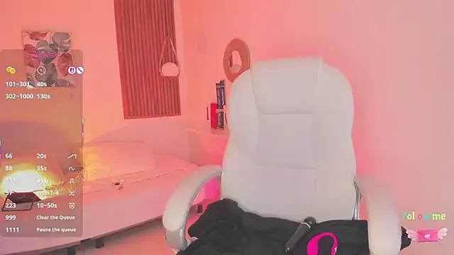 Customizable and immersive: Energize your taste buds and checkout our delicious choice of amateur cams liveshows with excited livestreamers getting their sweet physiques pounded with their beloved vibrating toys.