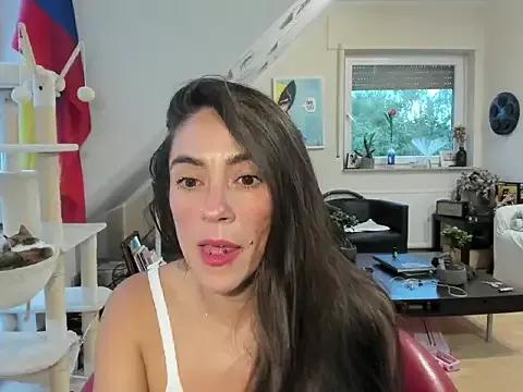 Customizable and immersive: Energize your taste buds and checkout our delicious choice of amateur cams liveshows with excited livestreamers getting their sweet physiques pounded with their beloved vibrating toys.