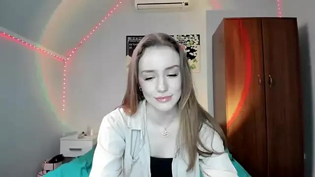 tinyglow from StripChat is Freechat