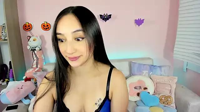 Customizable and immersive: Energize your taste buds and checkout our delicious choice of amateur cams liveshows with excited livestreamers getting their sweet physiques pounded with their beloved vibrating toys.