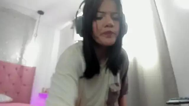 twerkgirl-coral from StripChat is Freechat