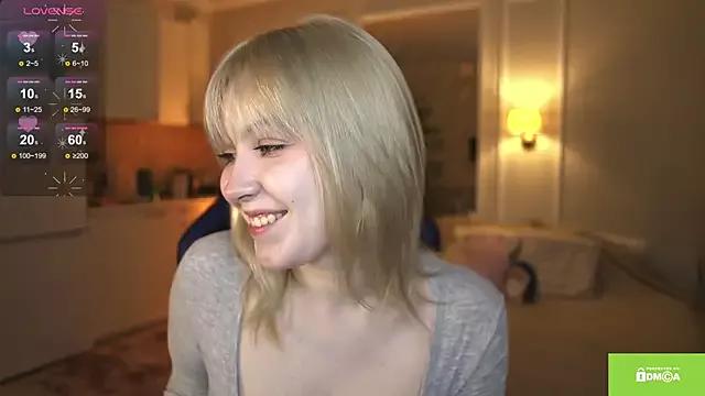 Photos of twinkle_toes_ from StripChat is Freechat