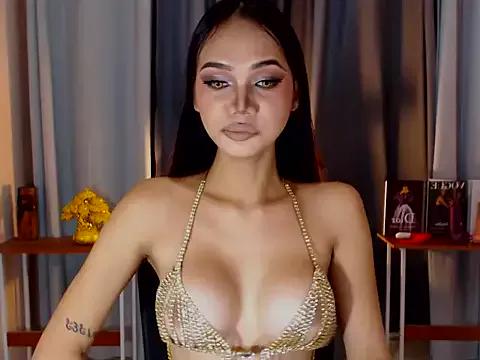 Unforgettablejulia from StripChat is Freechat