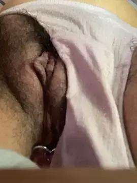 UnshavenPussyLoversonly from StripChat is Freechat