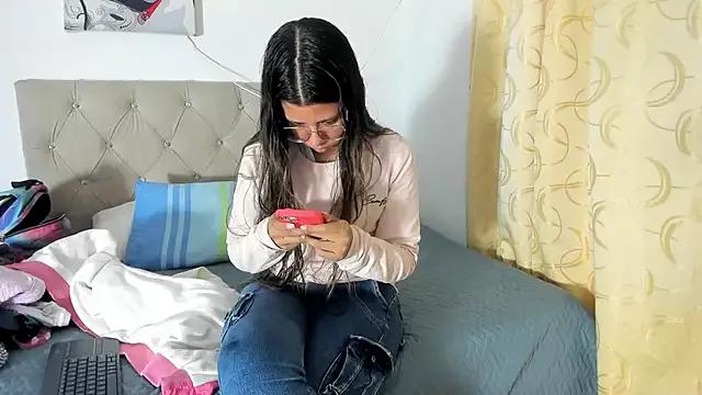 Customizable and immersive: Energize your taste buds and checkout our delicious choice of amateur cams liveshows with excited livestreamers getting their sweet physiques pounded with their beloved vibrating toys.