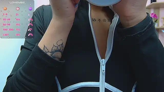 Customizable and immersive: Energize your taste buds and checkout our delicious choice of amateur cams liveshows with excited livestreamers getting their sweet physiques pounded with their beloved vibrating toys.