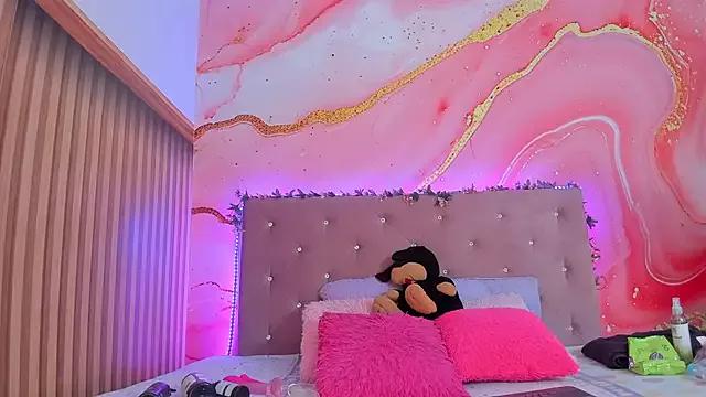 Customizable and immersive: Energize your taste buds and checkout our delicious choice of amateur cams liveshows with excited livestreamers getting their sweet physiques pounded with their beloved vibrating toys.
