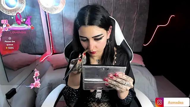 Customizable and immersive: Energize your taste buds and checkout our delicious choice of amateur cams liveshows with excited livestreamers getting their sweet physiques pounded with their beloved vibrating toys.