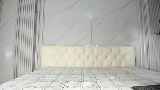 ValentinaFiore69 from StripChat is Freechat
