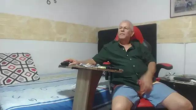Photos of VALENTINO1983_ from StripChat is Freechat