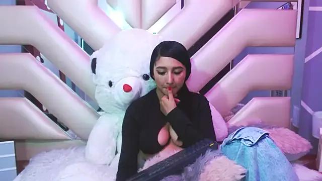 VALERIA_NY from StripChat is Freechat