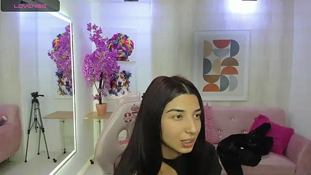 Customizable and immersive: Energize your taste buds and checkout our delicious choice of amateur cams liveshows with excited livestreamers getting their sweet physiques pounded with their beloved vibrating toys.