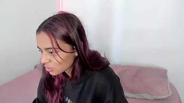 Customizable and immersive: Energize your taste buds and checkout our delicious choice of amateur cams liveshows with excited livestreamers getting their sweet physiques pounded with their beloved vibrating toys.