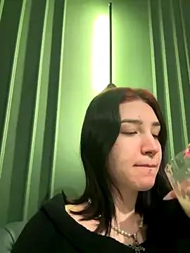 VampyScarlet from StripChat is Freechat