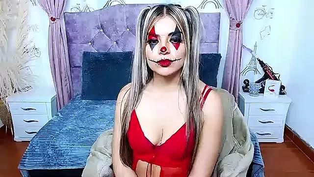 Vanesa-1 from StripChat is Freechat