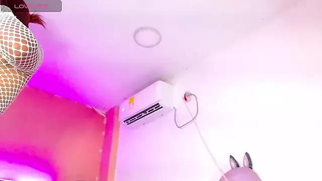 Customizable and immersive: Energize your taste buds and checkout our delicious choice of amateur cams liveshows with excited livestreamers getting their sweet physiques pounded with their beloved vibrating toys.