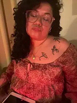 VanesssaMilf_ from StripChat is Freechat