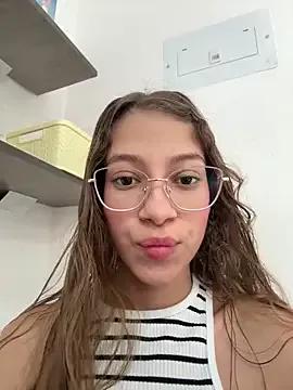 Vanneskk from StripChat is Freechat