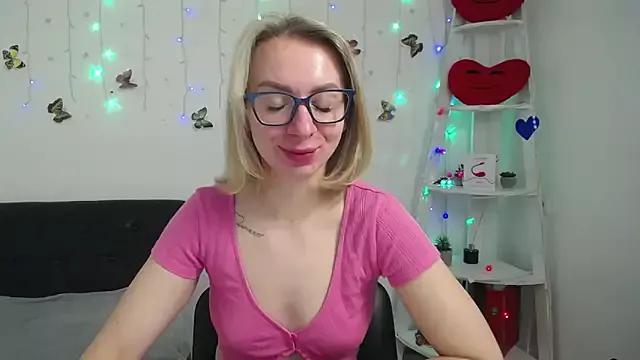 Customizable and immersive: Energize your taste buds and checkout our delicious choice of amateur cams liveshows with excited livestreamers getting their sweet physiques pounded with their beloved vibrating toys.