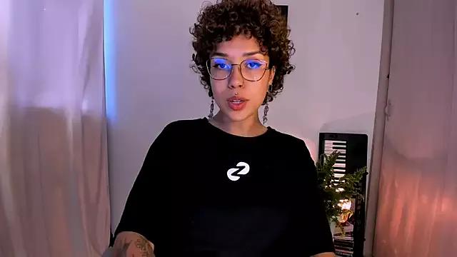 venus_azul from StripChat is Freechat