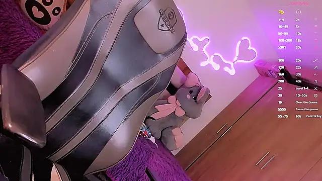 Customizable and immersive: Energize your taste buds and checkout our delicious choice of amateur cams liveshows with excited livestreamers getting their sweet physiques pounded with their beloved vibrating toys.