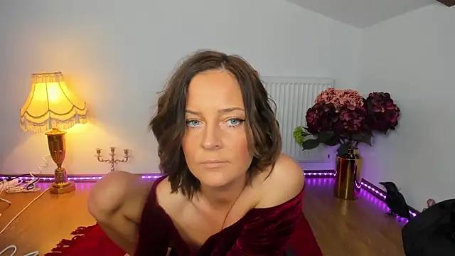 ViciousSiren from StripChat
