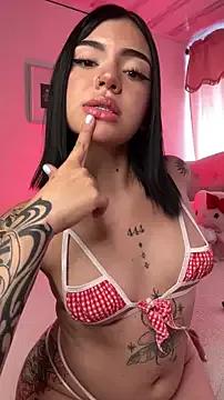 VioletEvanzz from StripChat is Freechat