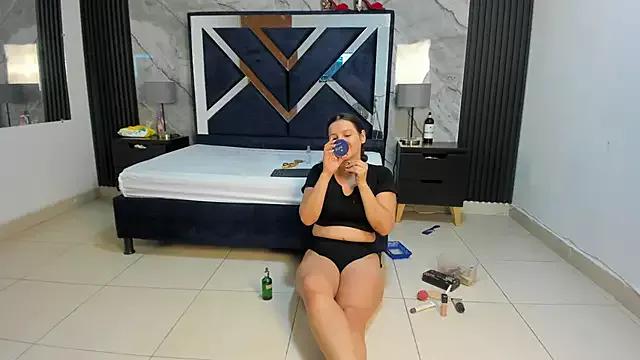 Customizable and immersive: Energize your taste buds and checkout our delicious choice of amateur cams liveshows with excited livestreamers getting their sweet physiques pounded with their beloved vibrating toys.