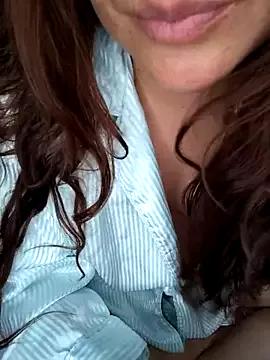 Violettha201 from StripChat is Freechat
