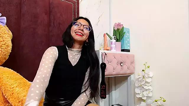 Customizable and immersive: Energize your taste buds and checkout our delicious choice of amateur cams liveshows with excited livestreamers getting their sweet physiques pounded with their beloved vibrating toys.