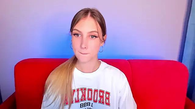 VitalinaBlue from StripChat is Freechat