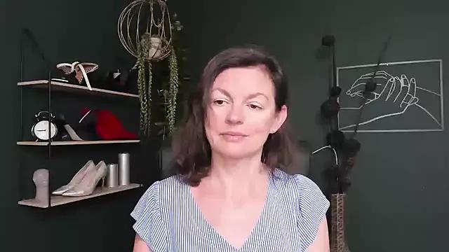 VivianWILD from StripChat