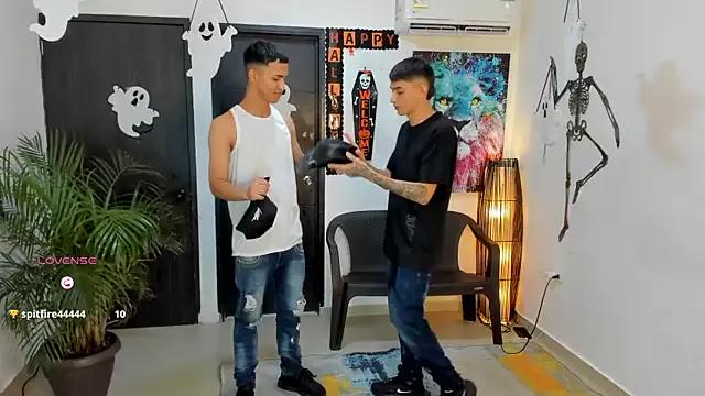 Customizable and immersive: Energize your taste buds and checkout our delicious choice of amateur cams liveshows with excited livestreamers getting their sweet physiques pounded with their beloved vibrating toys.