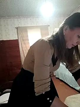 VselenaSun402 from StripChat is Freechat