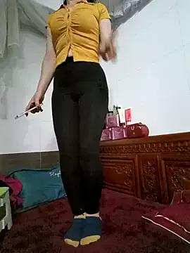 Wet_pussyxx from StripChat is Freechat