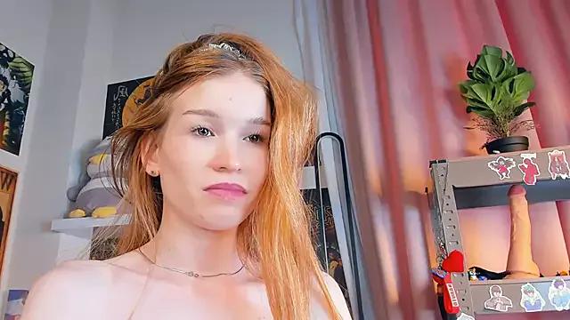 WhisperLure from StripChat is Freechat