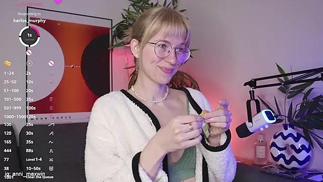 Customizable and immersive: Energize your taste buds and checkout our delicious choice of amateur cams liveshows with excited livestreamers getting their sweet physiques pounded with their beloved vibrating toys.