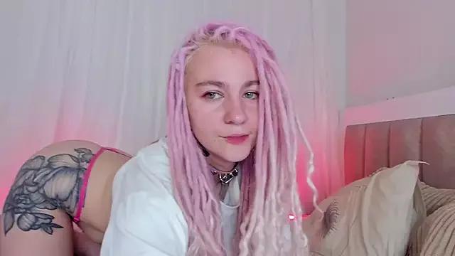 Whitekrol from StripChat is Freechat