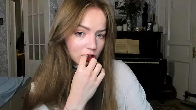 wilson_chloe from StripChat is Freechat