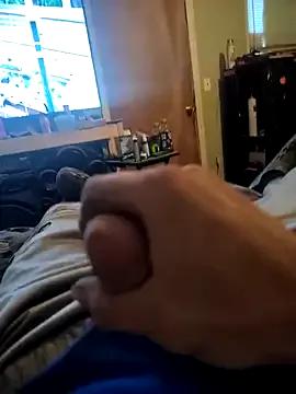 Wolfyking95 from StripChat is Freechat