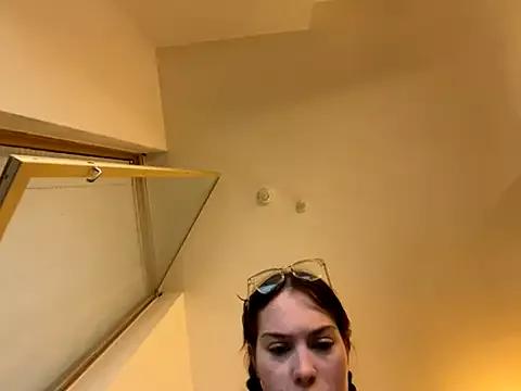 XCherryyXy from StripChat is Freechat