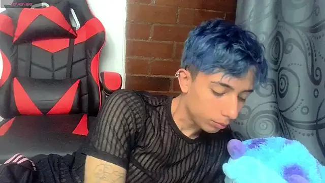 XxAaron_EvilxX from StripChat is Freechat
