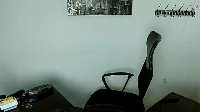 Yera_carey from StripChat is Freechat
