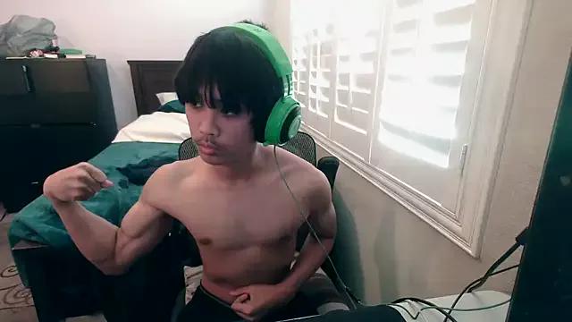 Customizable and immersive: Energize your taste buds and checkout our delicious choice of amateur cams liveshows with excited livestreamers getting their sweet physiques pounded with their beloved vibrating toys.